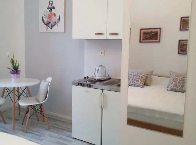 In Center Apartment *